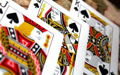 Des cartes de rôle pour gérer le travail de groupe
